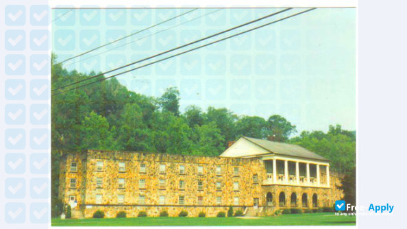 Clear Creek Baptist Bible College photo #9