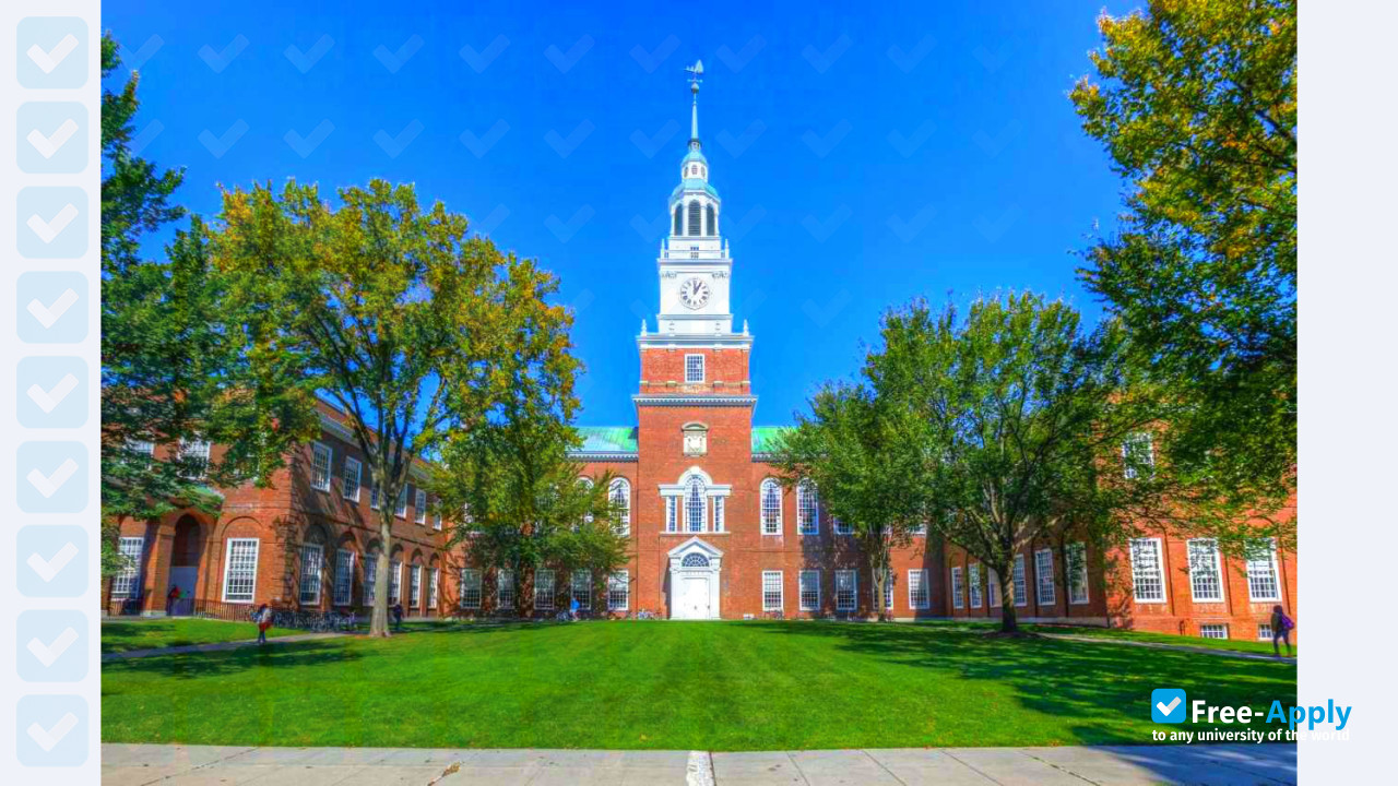 Dartmouth College photo #5