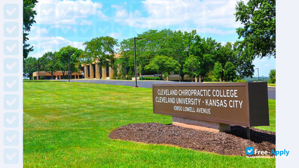 Photo de l’Cleveland University-Kansas City #11