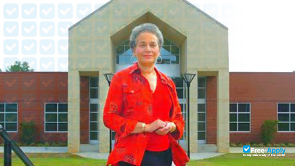Clinton College photo #6