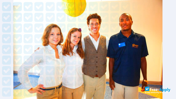 Photo de l’College of the Albemarle #7