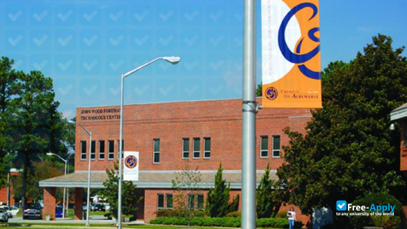 Photo de l’College of the Albemarle #4