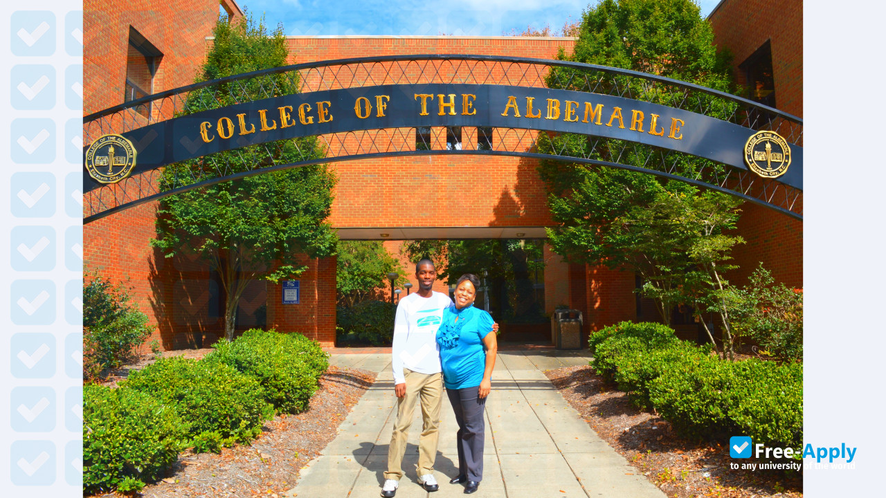 Photo de l’College of the Albemarle #9