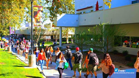 College of the Canyons photo #6