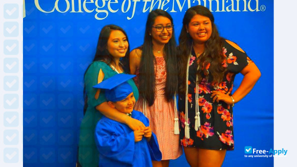 College of the Mainland photo #2