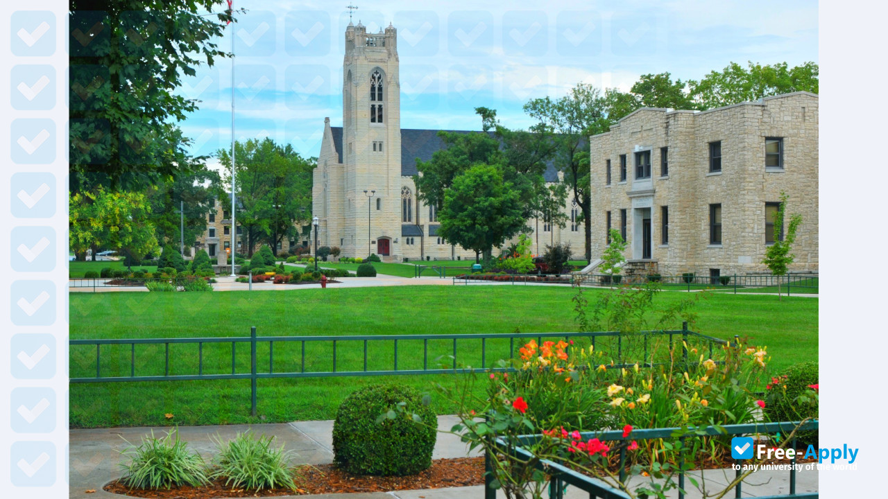 College of the Ozarks фотография №1