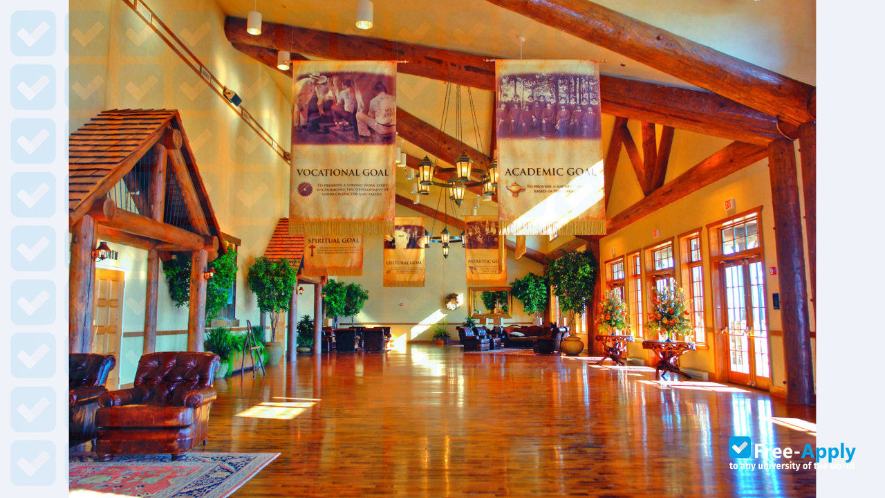 College of the Ozarks photo #5