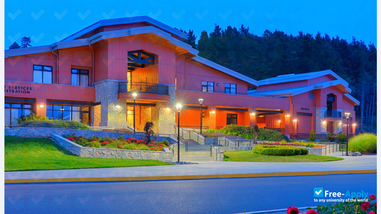 College of the Redwoods photo #9