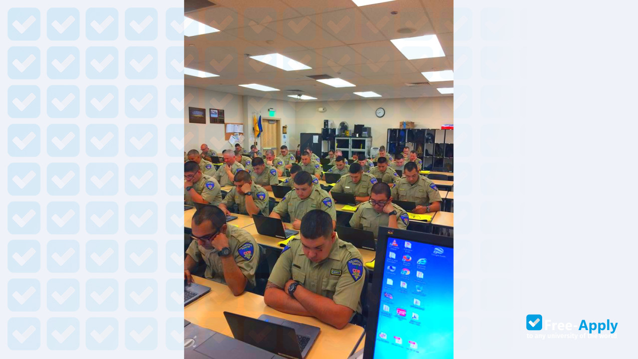 Photo de l’College of the Sequoias #7