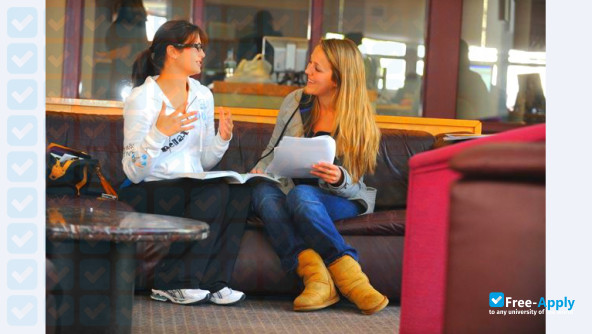 College of New Rochelle photo #13