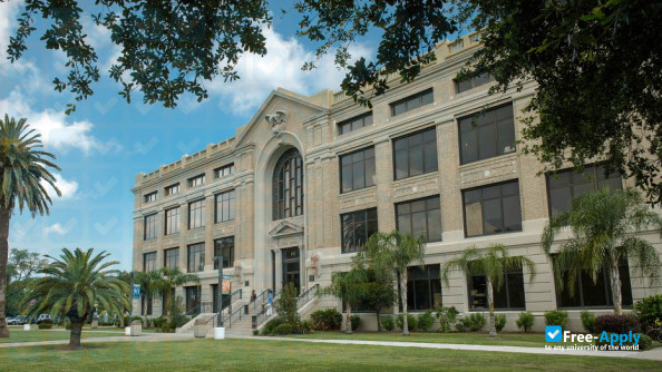 Foto de la Delgado Community College #5