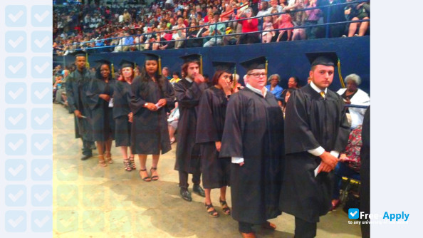 Foto de la Delgado Community College #11