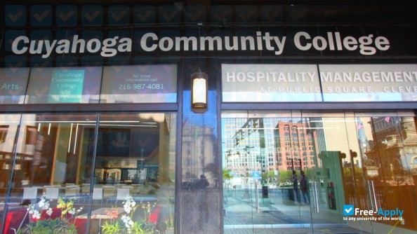 Фотография Cuyahoga Community College
