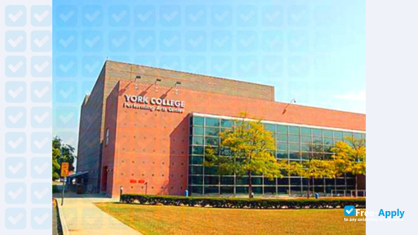CUNY York College photo #6