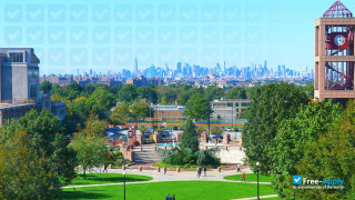 CUNY Queens College thumbnail #2