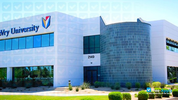 DeVry University photo #13