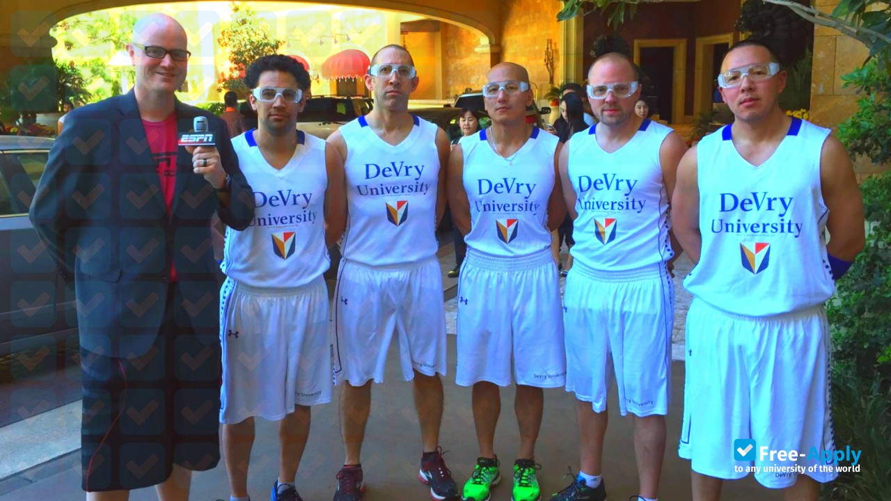 DeVry University photo #2