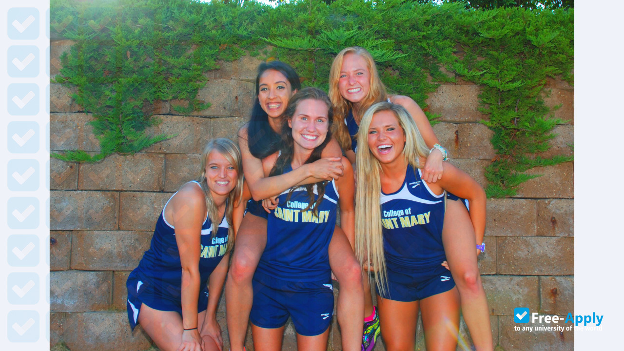 College of Saint Mary photo #15