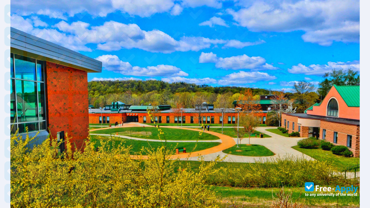 Columbia State Community College photo #3