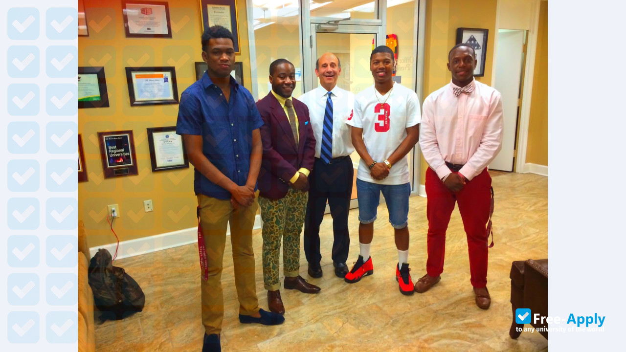 Foto de la Columbus State University #11