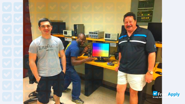 Photo de l’ECPI University #5