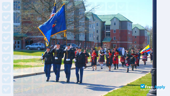 Foto de la Edinboro University #7
