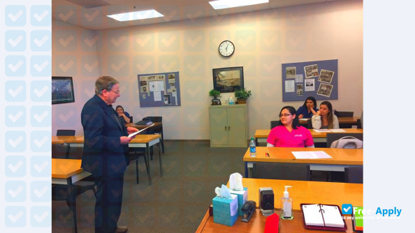 Photo de l’Empire College School of Business #2