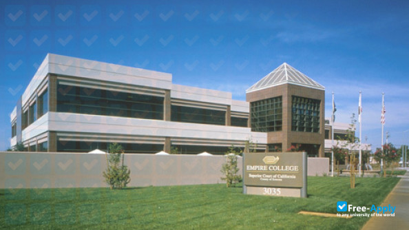 Photo de l’Empire College School of Business #7