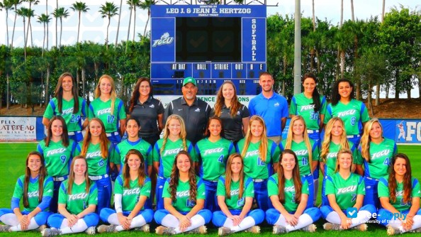 Florida Gulf Coast University photo #6