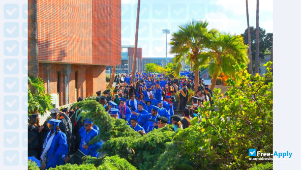 El Camino College фотография №12