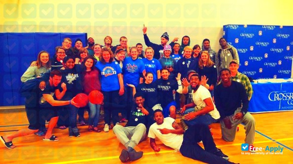 Foto de la Crossroads College #9