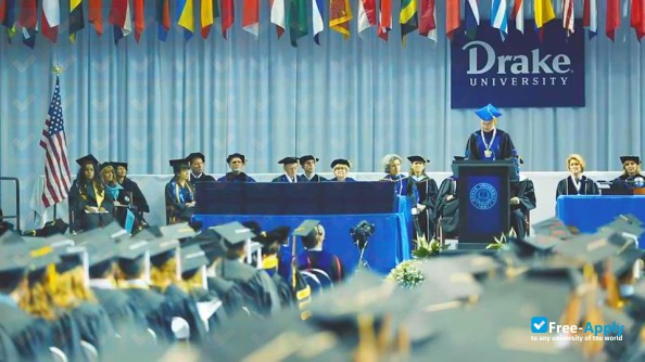 Drake University photo #6