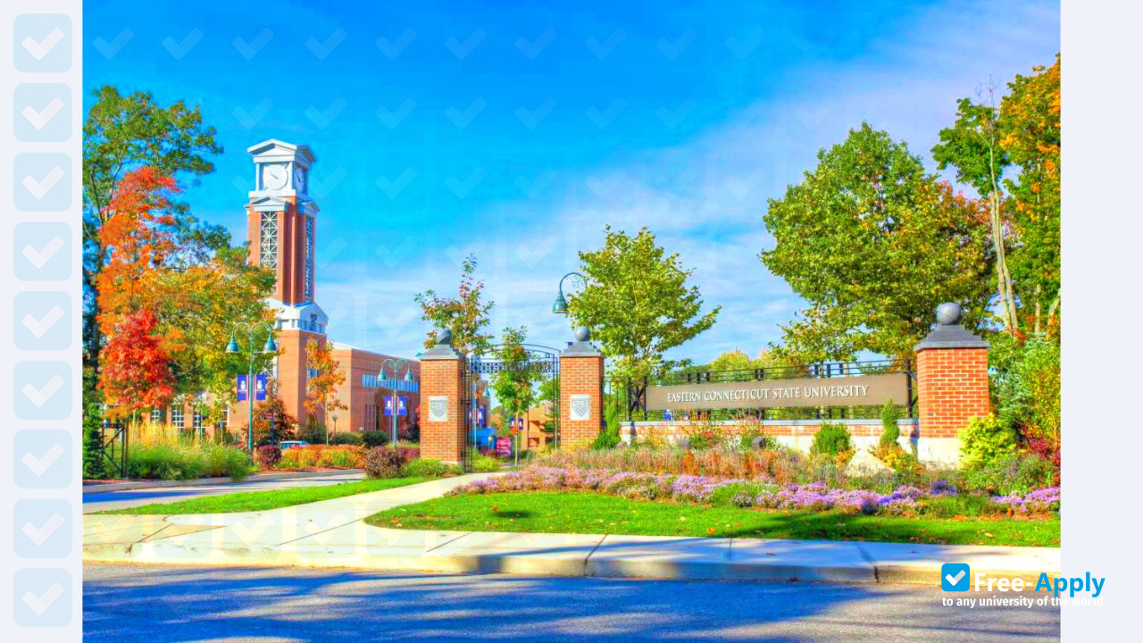Eastern Connecticut State University photo #4
