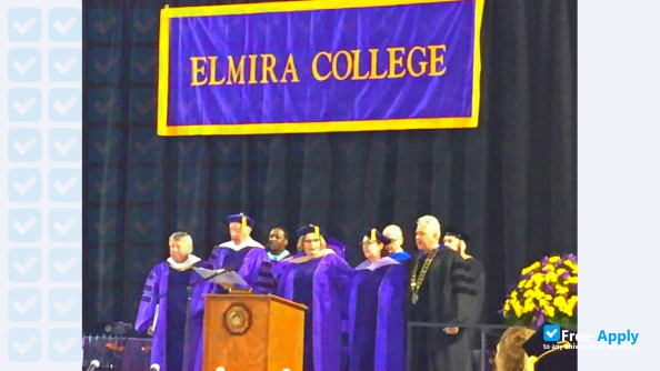 Elmira College photo #8