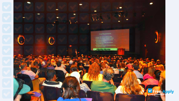 Elmira College photo #5
