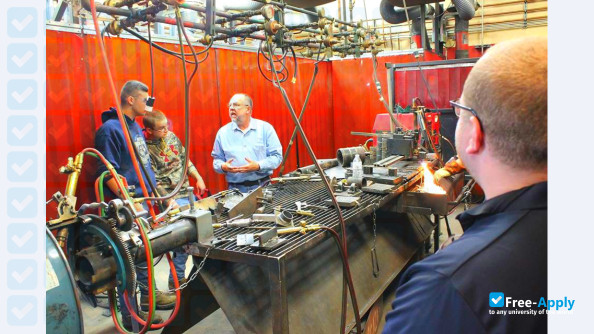 Photo de l’Erie Institute of Technology #9