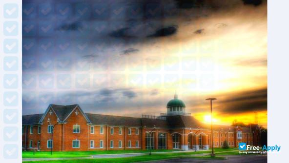 Crown College (Tennessee) photo #5