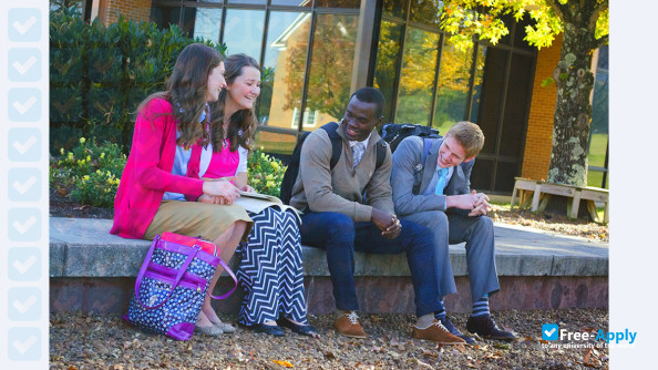 Crown College (Tennessee) photo #1