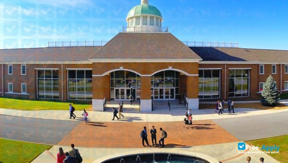 Crown College (Tennessee) photo #7