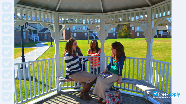 Crown College (Tennessee) photo #4