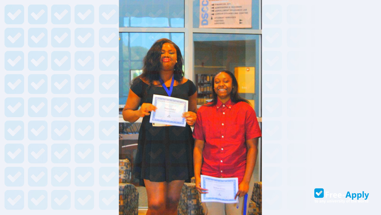 Photo de l’Dyersburg State Community College #3