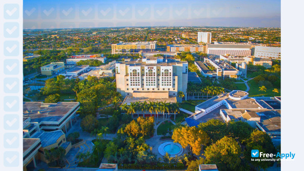 Florida International University фотография №11