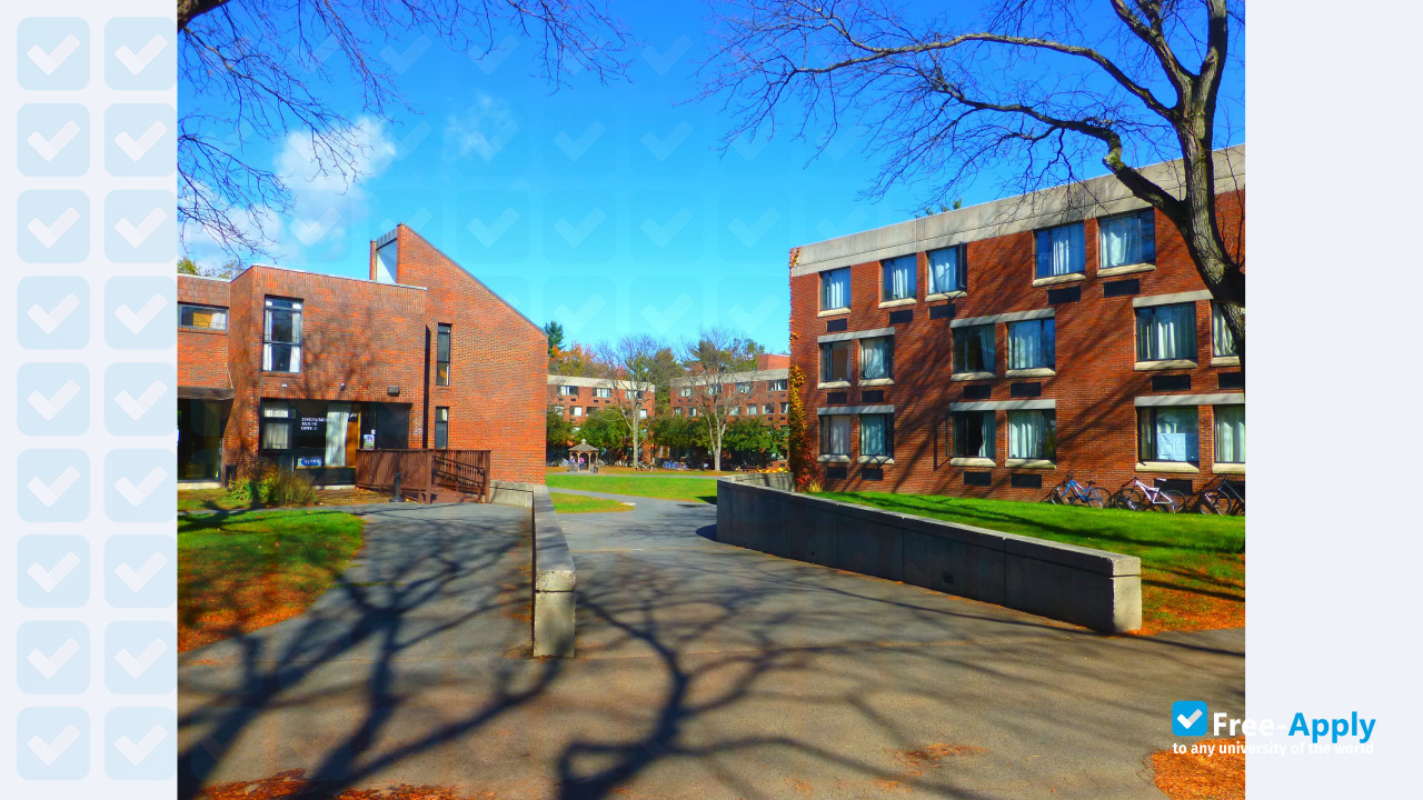 Hampshire College photo #6