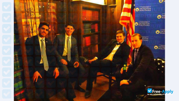 Фотография Institute of World Politics