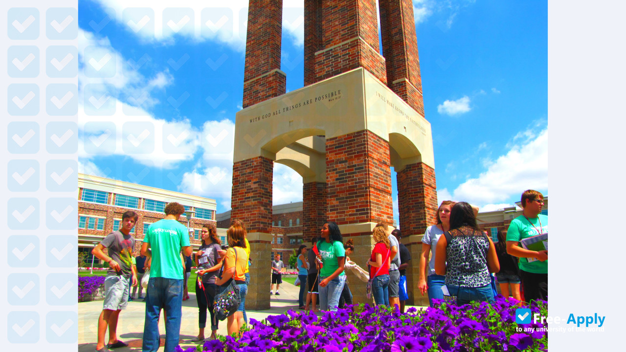 Photo de l’Evangel University #11