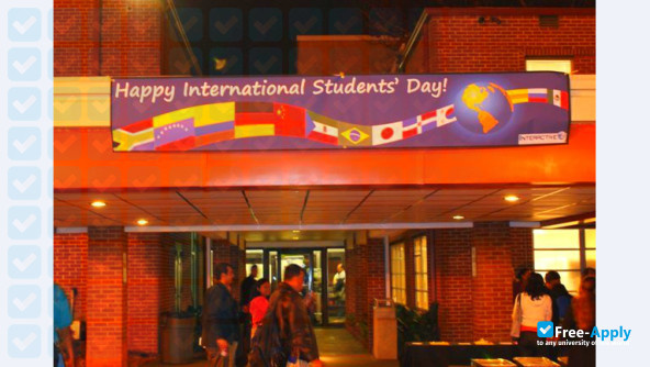 Foto de la Interactive College of Technology #4