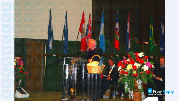 Foto de la Interactive College of Technology #10