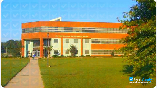 Fort Valley State University photo #2
