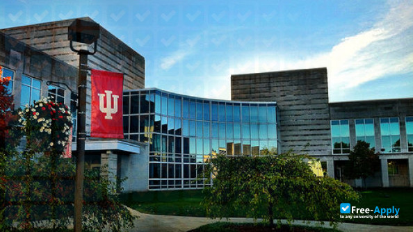 Indiana University Kokomo photo #8