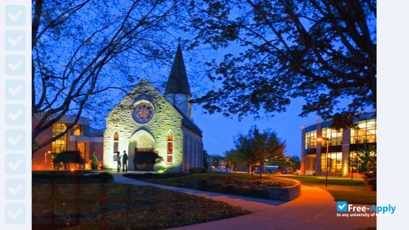 Indiana Wesleyan University photo #2
